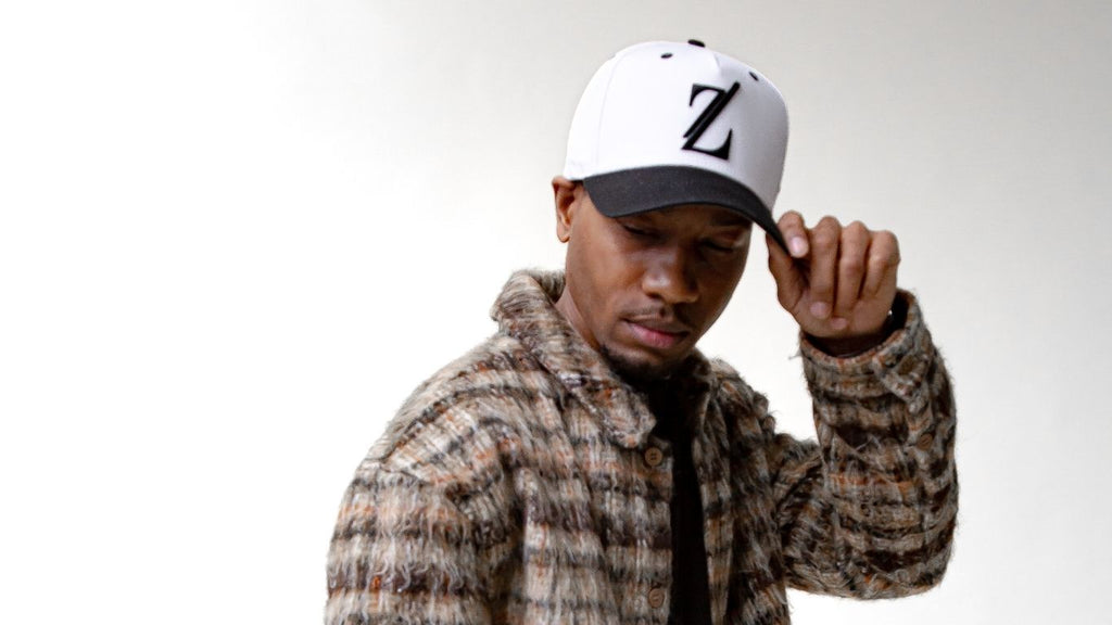 Zoetic Signature Z Hat- White/Black (Founders Edition)